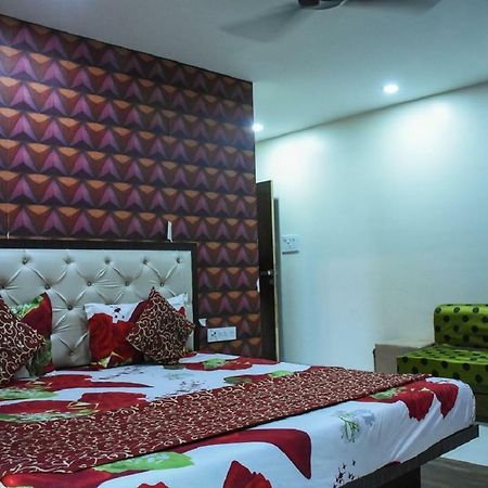 Hotel Dilip อินดอร์ ภายนอก รูปภาพ